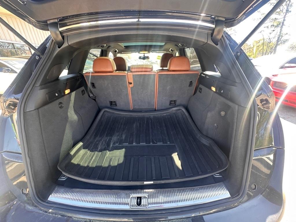 Audi Q5 quattro 4dr 3.2L Prestige 2012