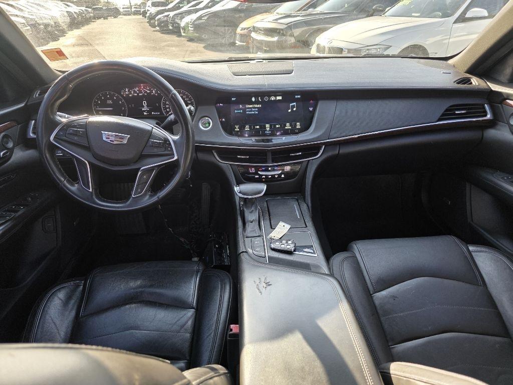 Cadillac CT6 4dr Sdn 2.0L Turbo RWD 2017