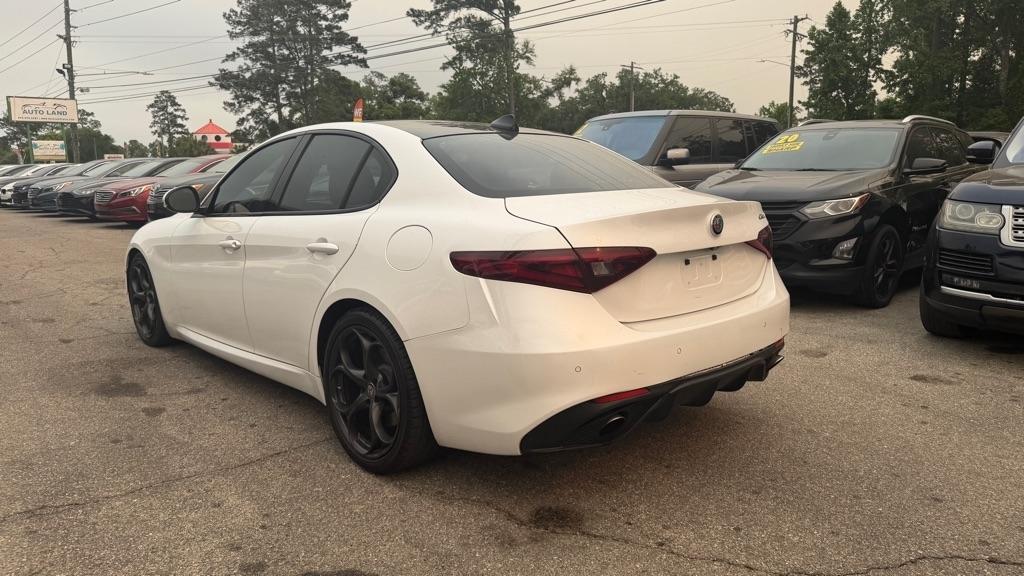 Alfa Romeo Giulia Ti Sport RWD 2018