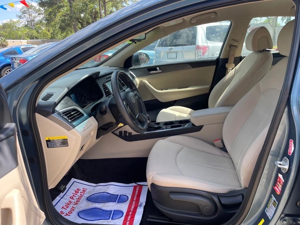 Hyundai Sonata 4dr Sdn 2.4L SE 2016