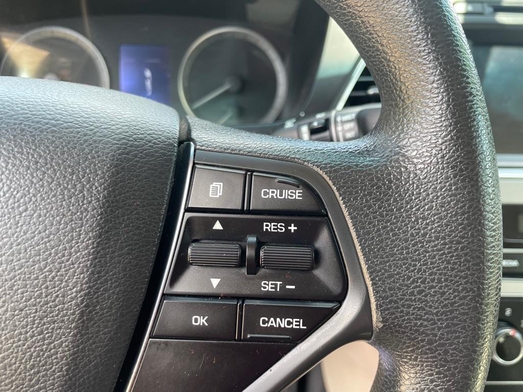 Hyundai Sonata 4dr Sdn 2.4L SE 2016