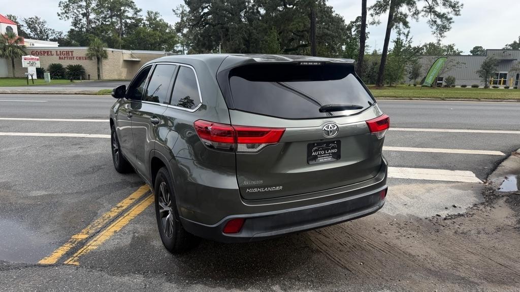 Toyota Highlander LE V6 FWD (Natl) 2018