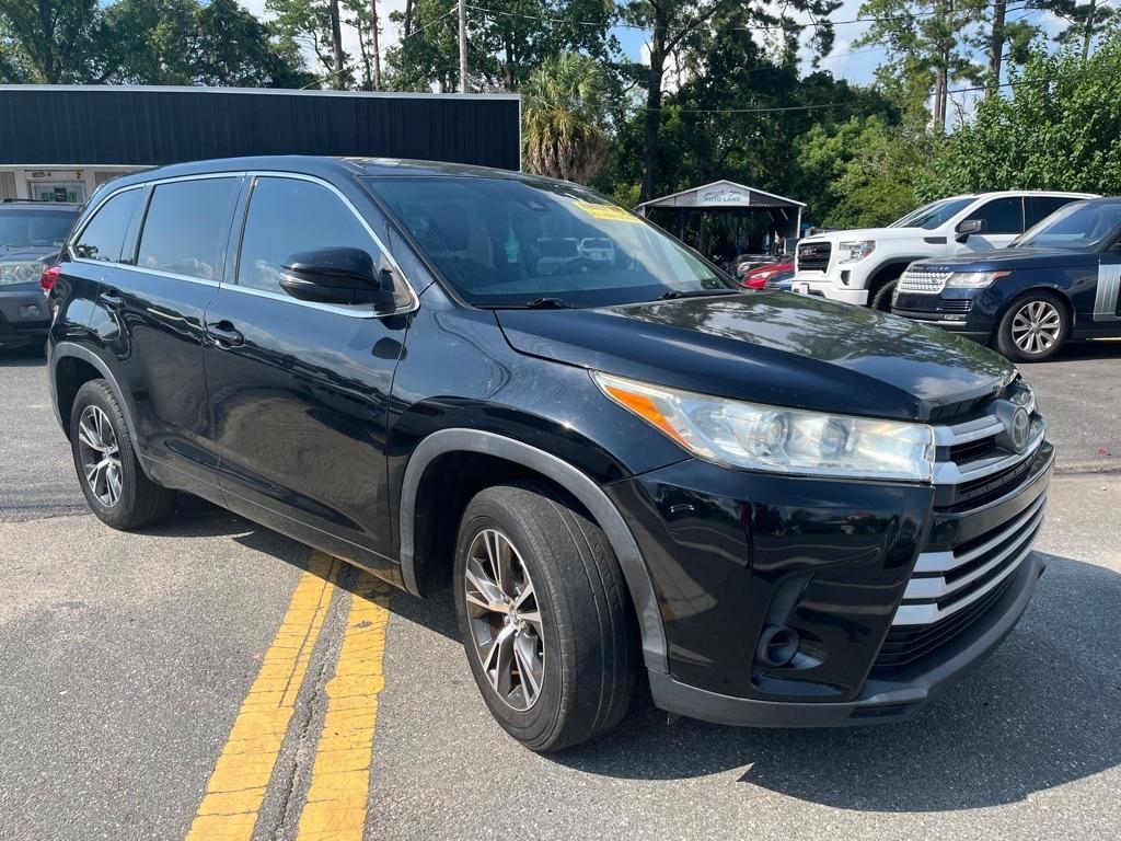Toyota Highlander LE I4 FWD (Natl) 2017
