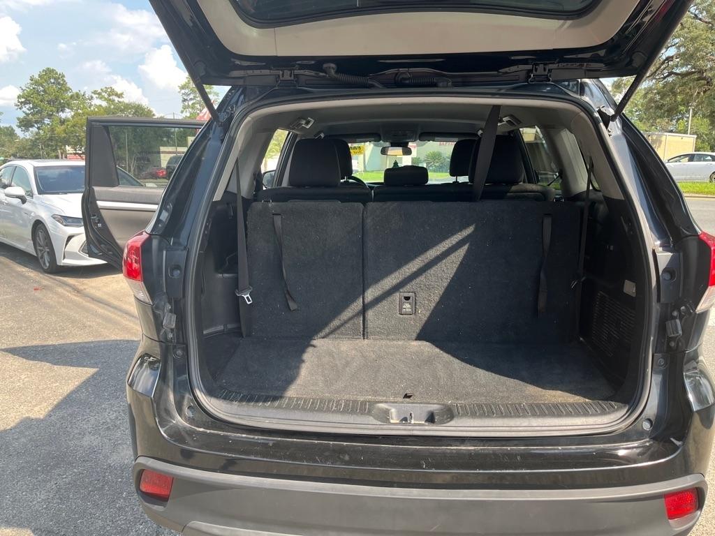 Toyota Highlander LE I4 FWD (Natl) 2017
