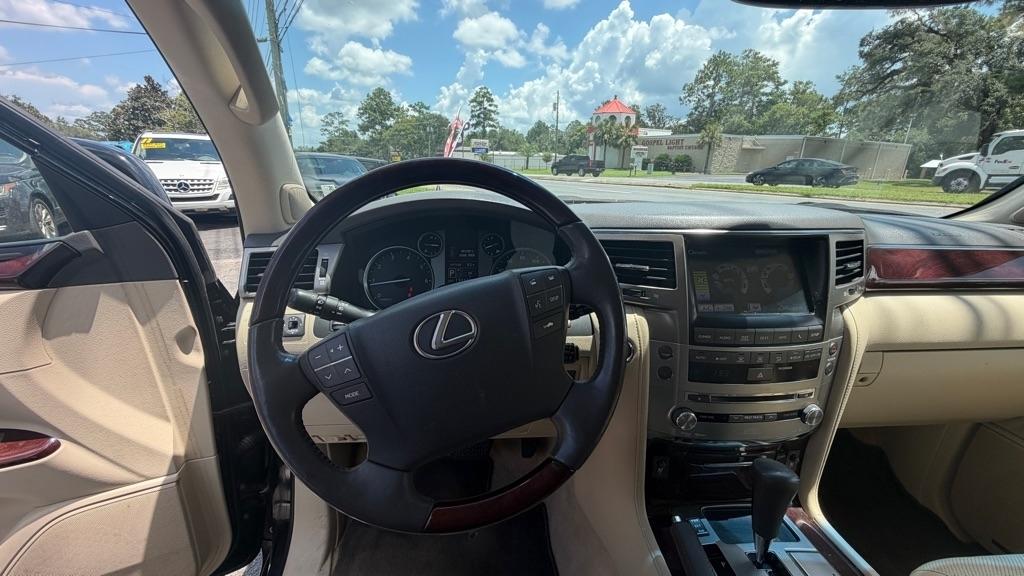 Lexus LX 570 4WD 4dr 2015