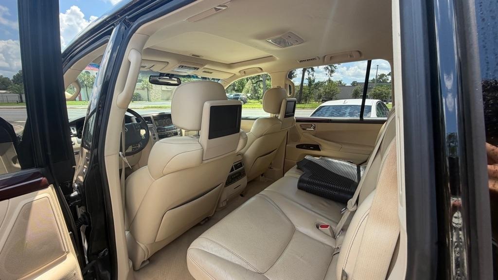 Lexus LX 570 4WD 4dr 2015