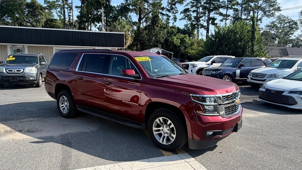 Chevrolet Suburban 2WD 4dr 1500 LT 2017