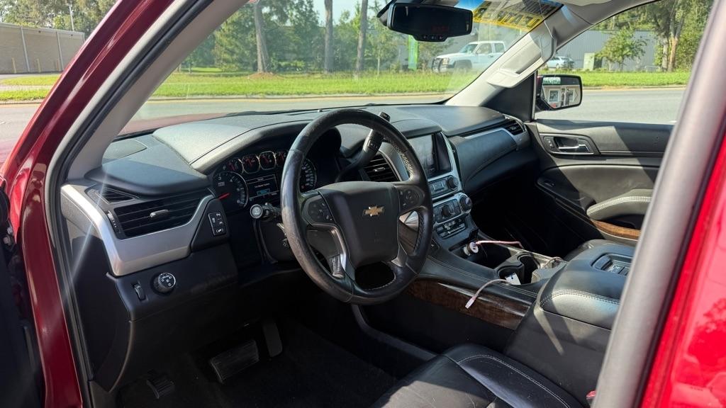 Chevrolet Suburban 2WD 4dr 1500 LT 2017
