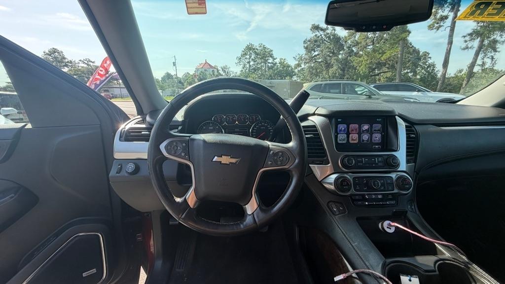 Chevrolet Suburban 2WD 4dr 1500 LT 2017