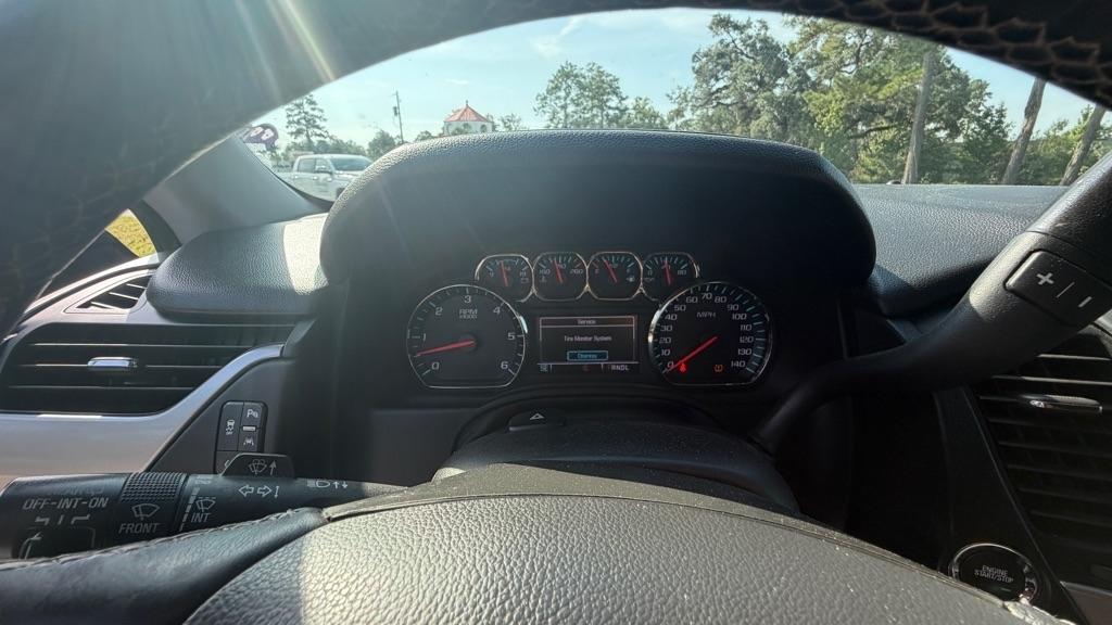 Chevrolet Suburban 2WD 4dr 1500 LT 2017