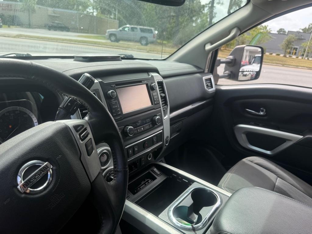 Nissan Titan XD 4x4 Diesel Crew Cab SV 2017