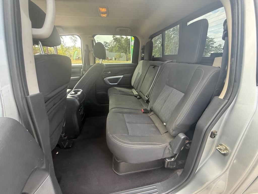 Nissan Titan XD 4x4 Diesel Crew Cab SV 2017
