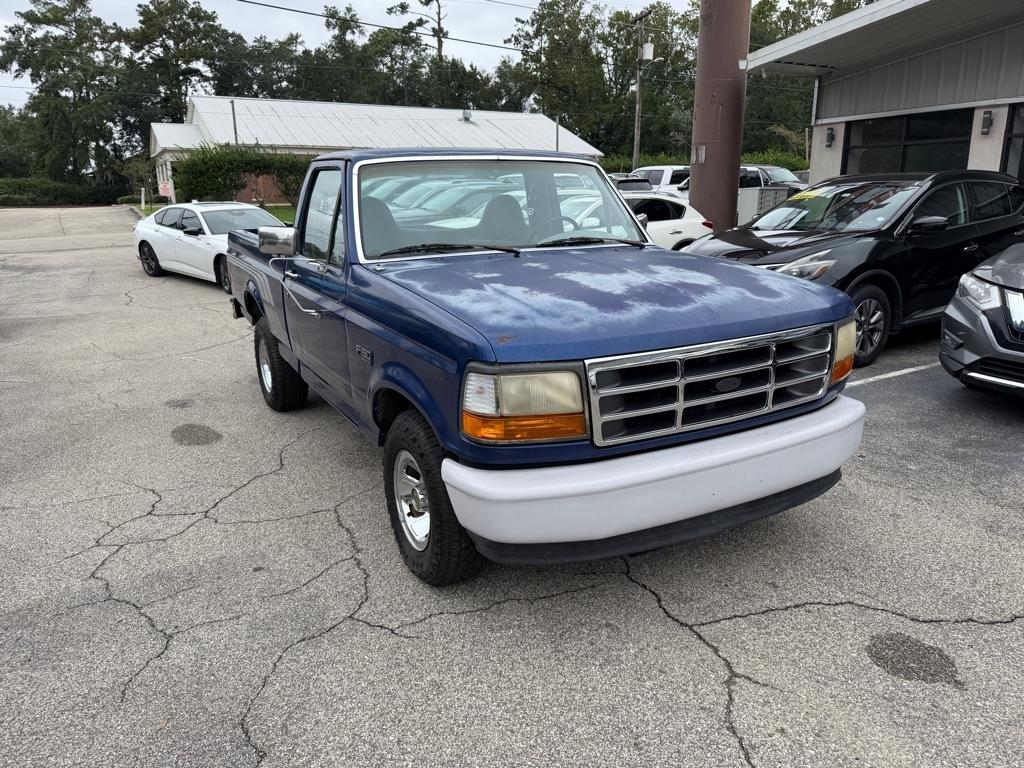 Ford F-150 Reg Cab 116.8" WB 1996
