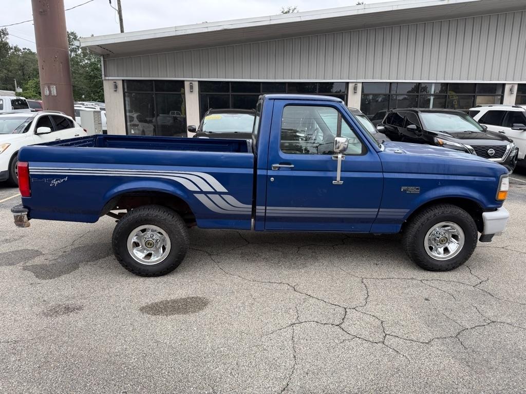 Ford F-150 Reg Cab 116.8" WB 1996