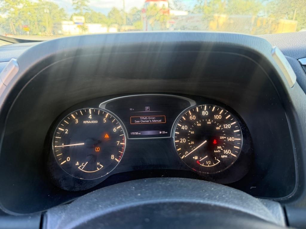 Nissan Pathfinder FWD SV 2017