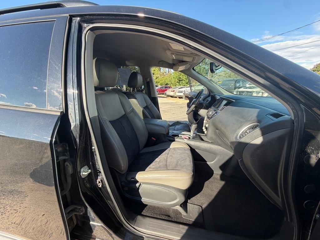Nissan Pathfinder FWD SV 2017