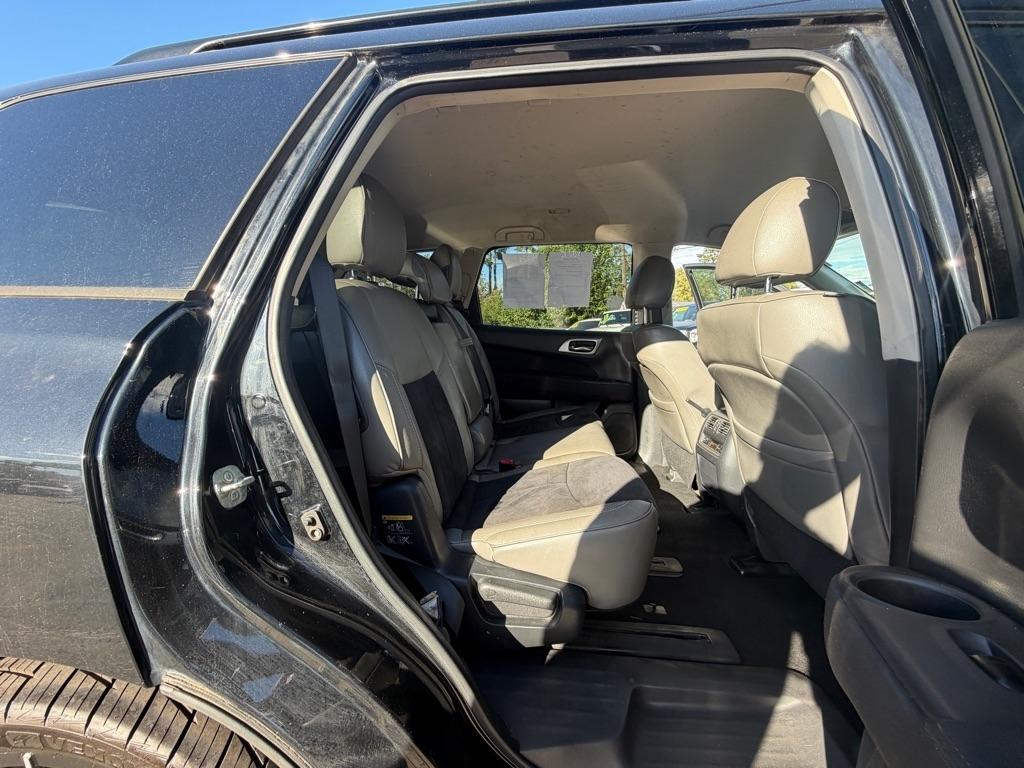 Nissan Pathfinder FWD SV 2017