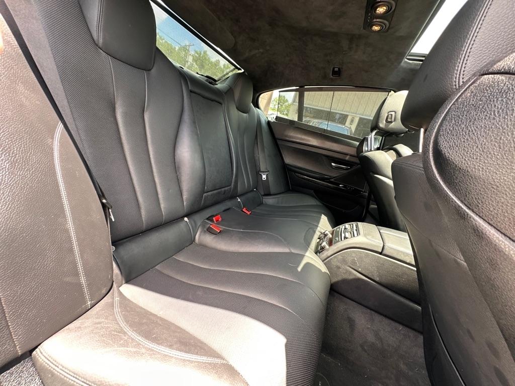 BMW 6 Series 4dr Sdn 640i RWD Gran Coupe 2015