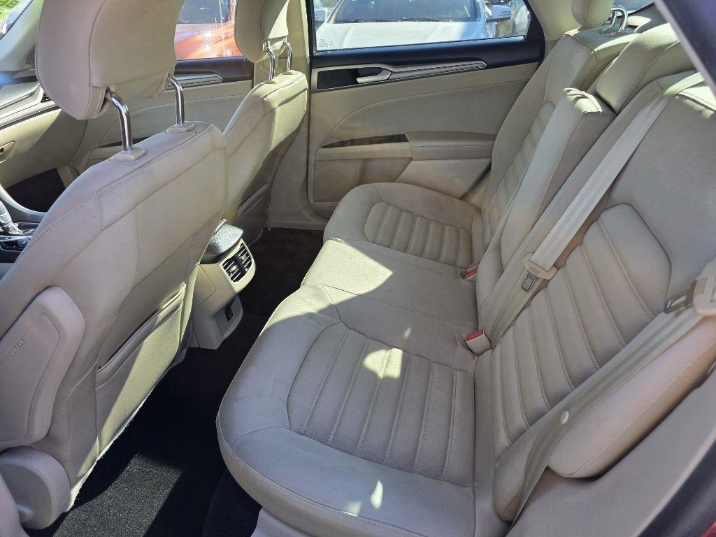 Ford Fusion 4dr Sdn SE FWD 2014