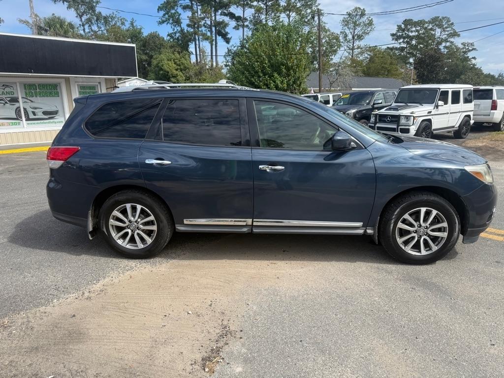 Nissan Pathfinder 2WD 4dr SL 2013