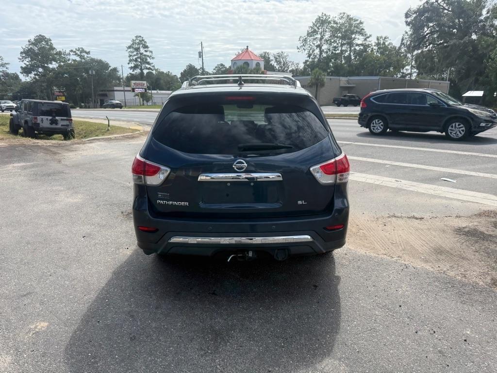Nissan Pathfinder 2WD 4dr SL 2013