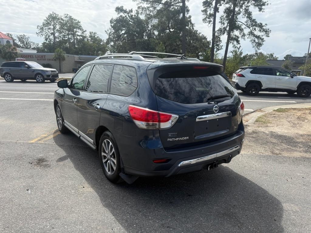 Nissan Pathfinder 2WD 4dr SL 2013