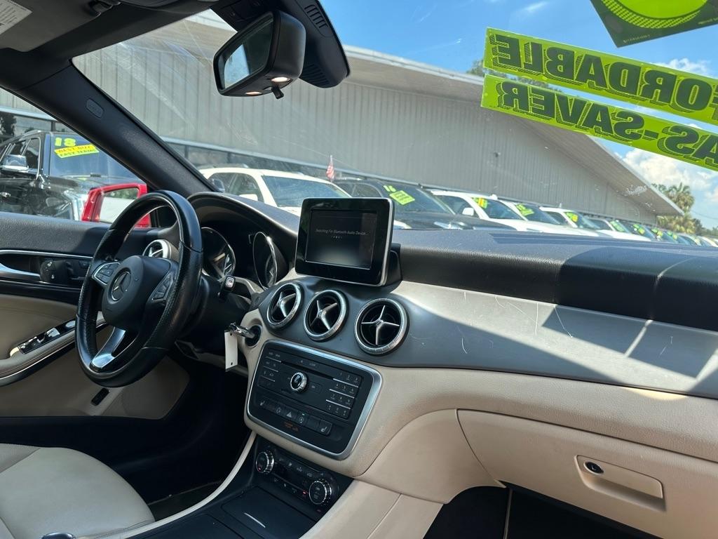 Mercedes-Benz CLA-Class 4dr Sdn CLA 250 4MATIC 2015