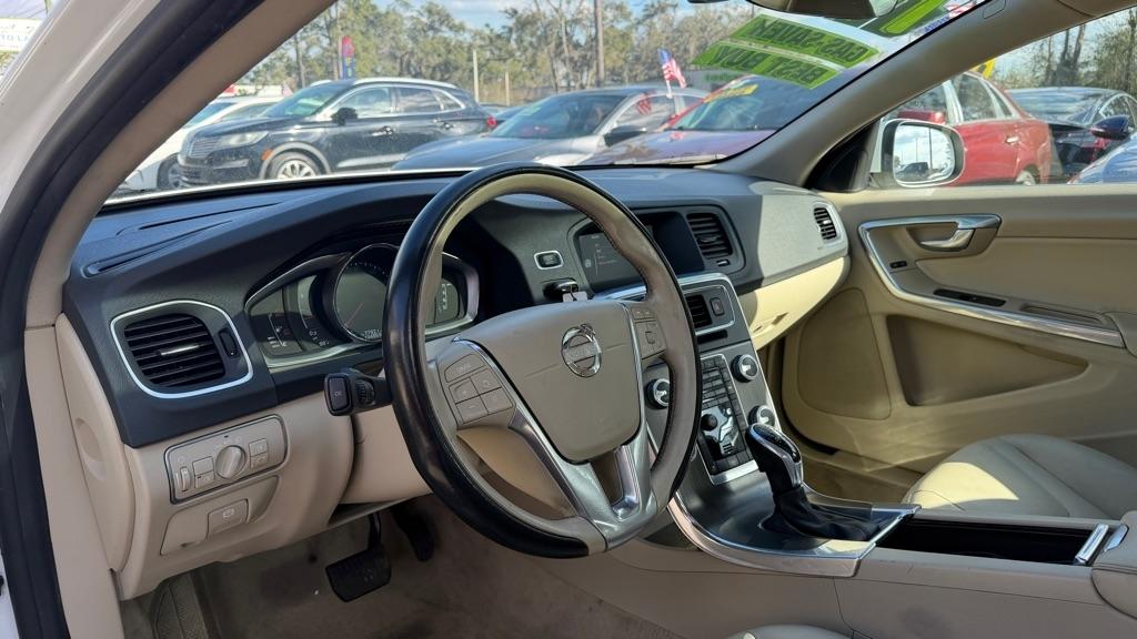 Volvo S60 2015.5 4dr Sdn T5 Drive-E Premier FWD 2015