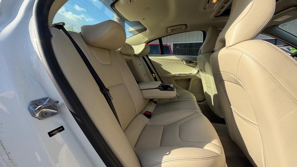 Volvo S60 2015.5 4dr Sdn T5 Drive-E Premier FWD 2015