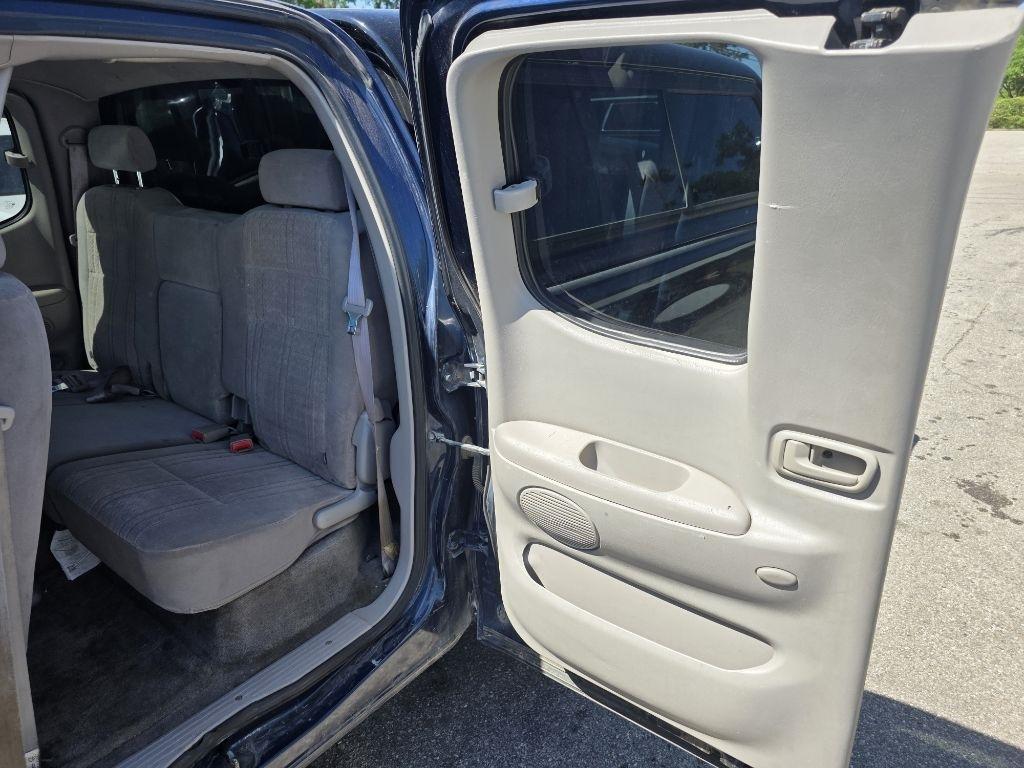 Toyota Tundra AccessCab V8 SR5 4WD (Natl) 2003