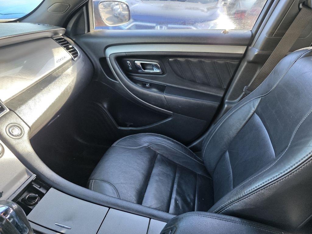 Ford Taurus 4dr Sdn SEL FWD 2014