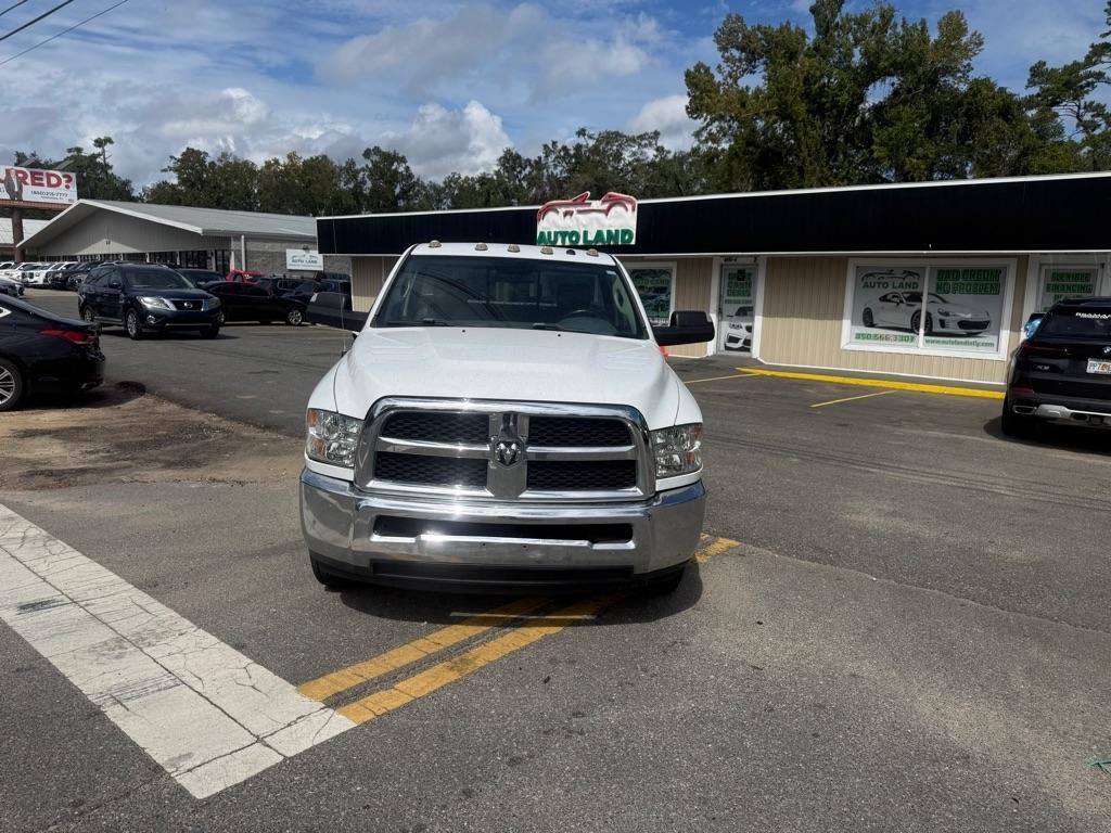 RAM 3500 Tradesman 4x2 Reg Cab 8' Box 2018