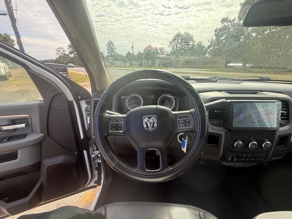 RAM 3500 Tradesman 4x2 Reg Cab 8' Box 2018