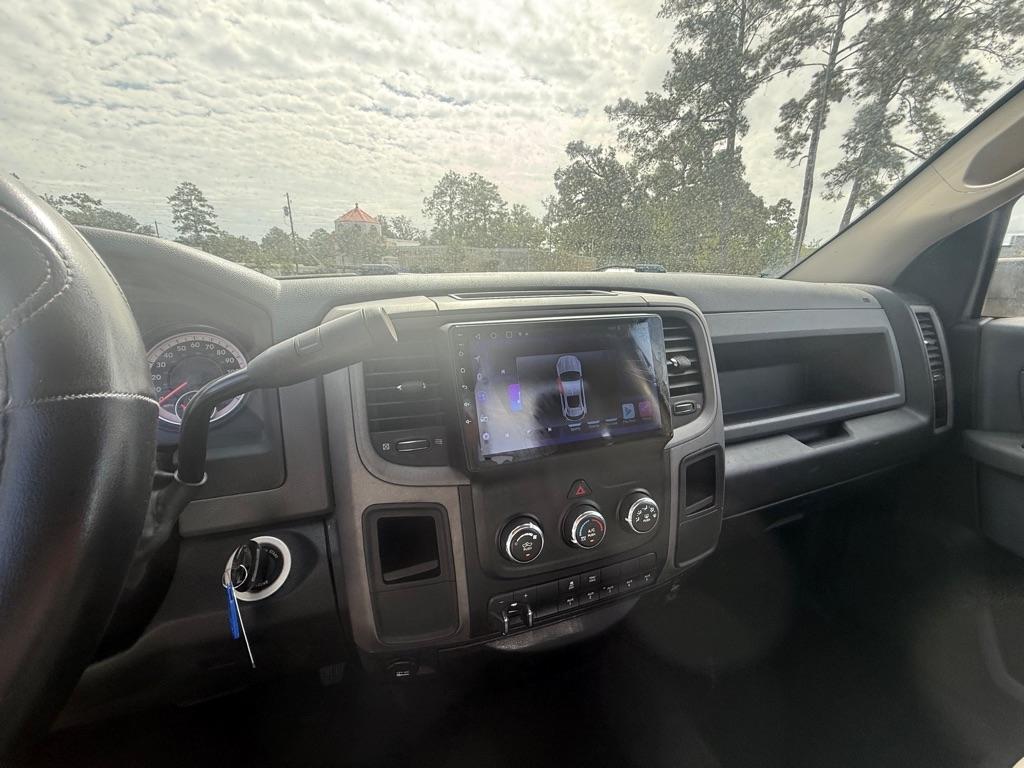RAM 3500 Tradesman 4x2 Reg Cab 8' Box 2018