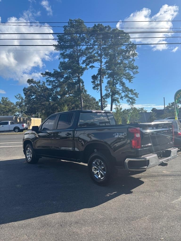 Chevrolet Silverado 1500 LTD 4WD Crew Cab 147" LT w/1LT 2022