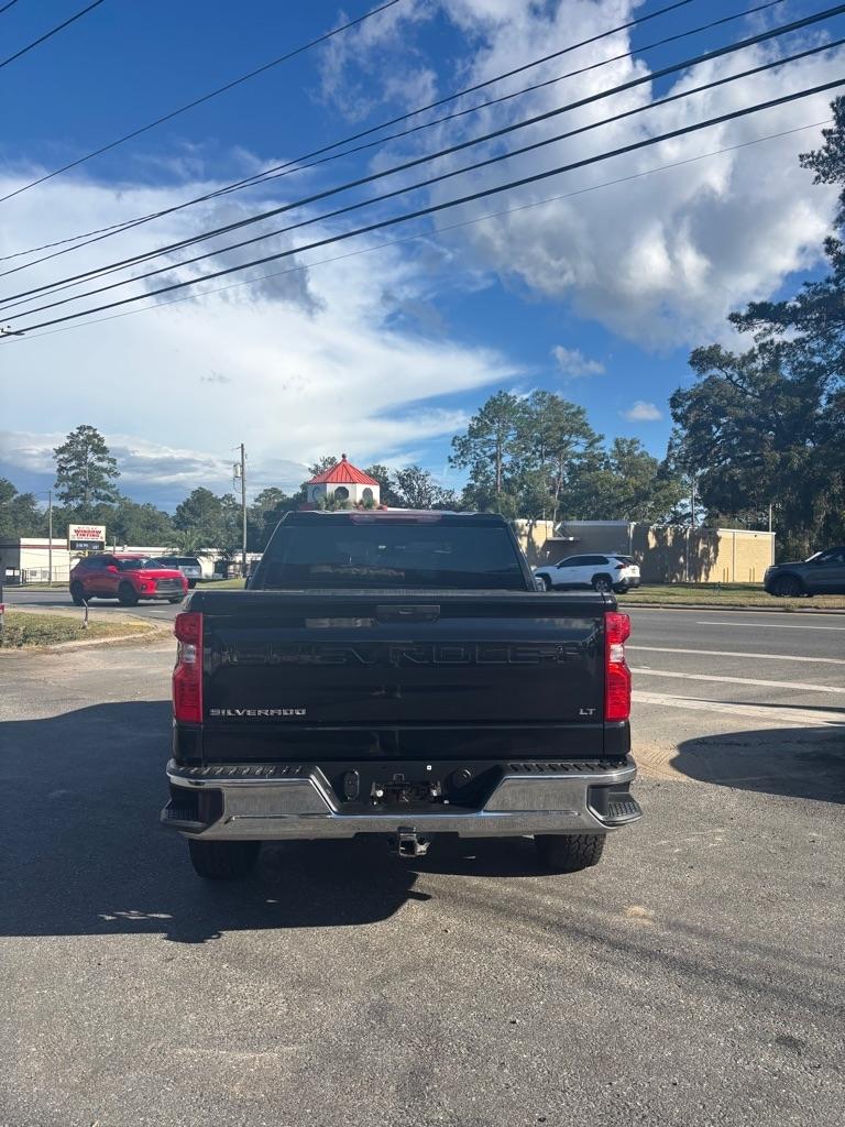 Chevrolet Silverado 1500 LTD 4WD Crew Cab 147" LT w/1LT 2022