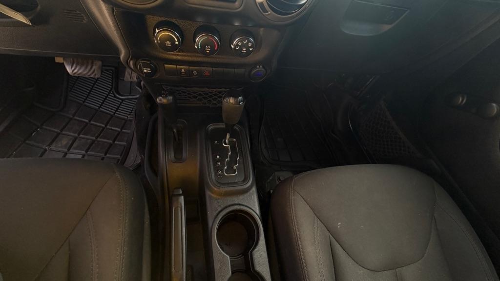 Jeep Wrangler Unlimited 4WD 4dr Sport 2016