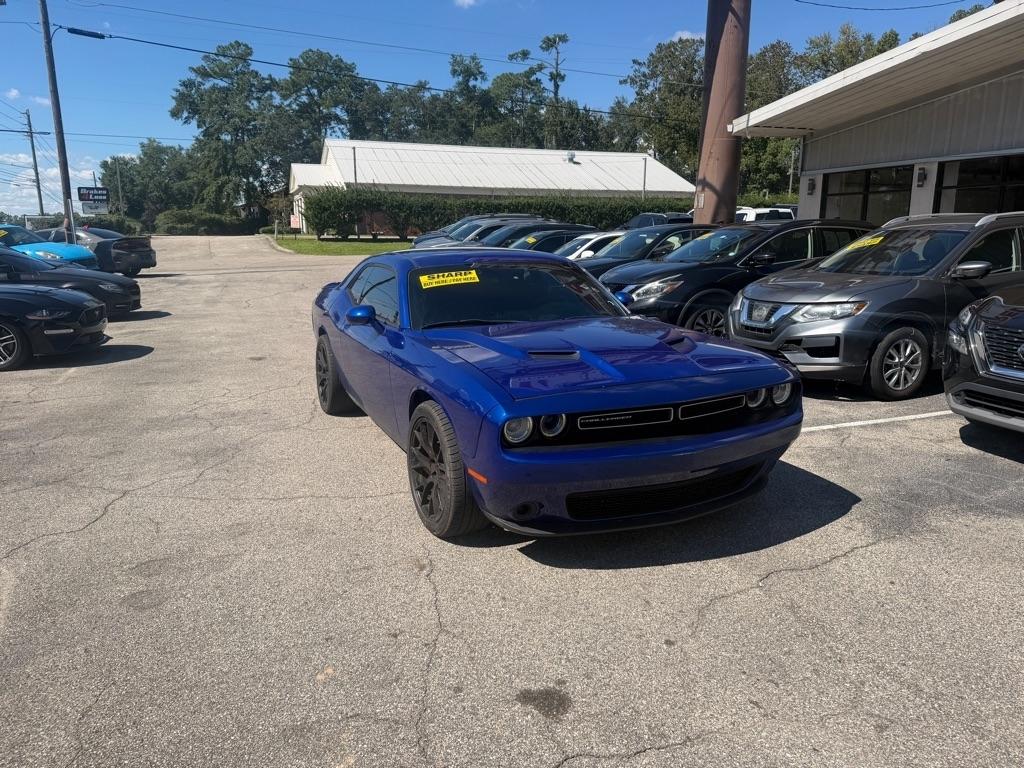 Dodge Challenger SXT RWD 2018