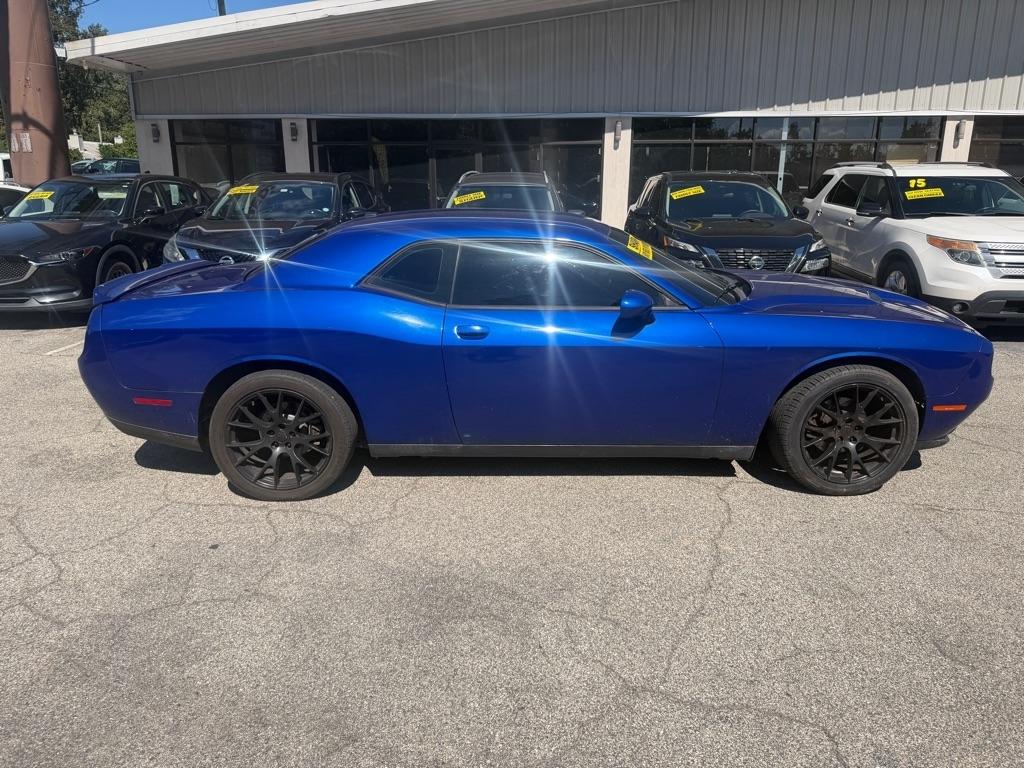 Dodge Challenger SXT RWD 2018
