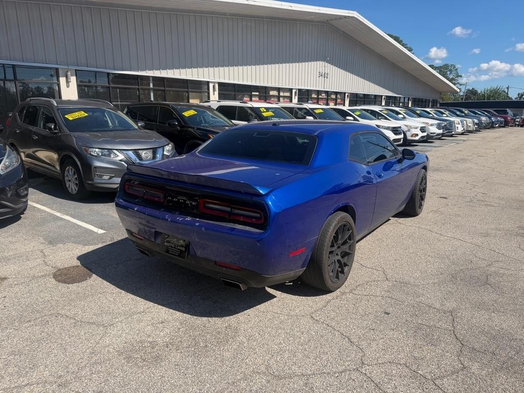 Dodge Challenger SXT RWD 2018