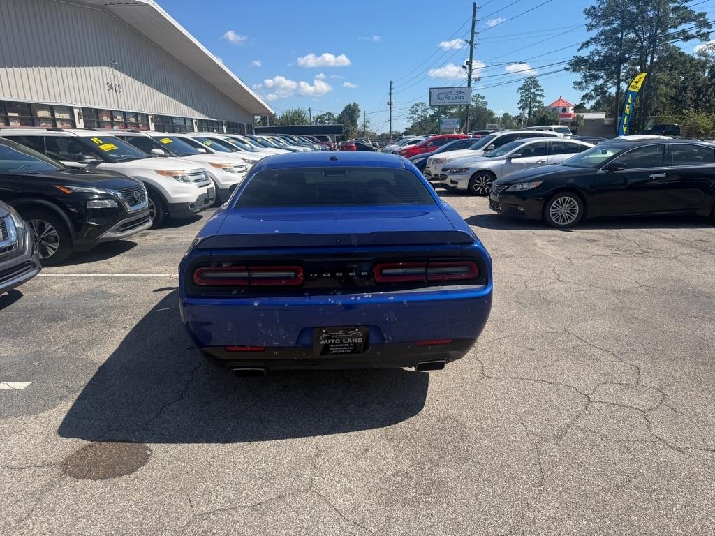 Dodge Challenger SXT RWD 2018
