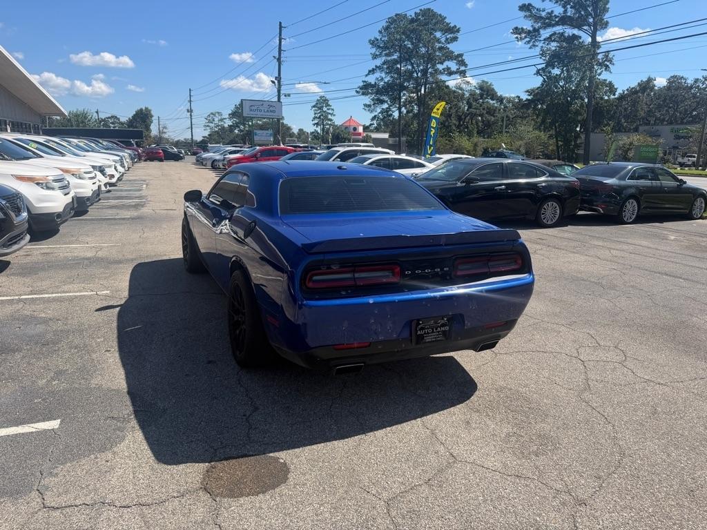 Dodge Challenger SXT RWD 2018