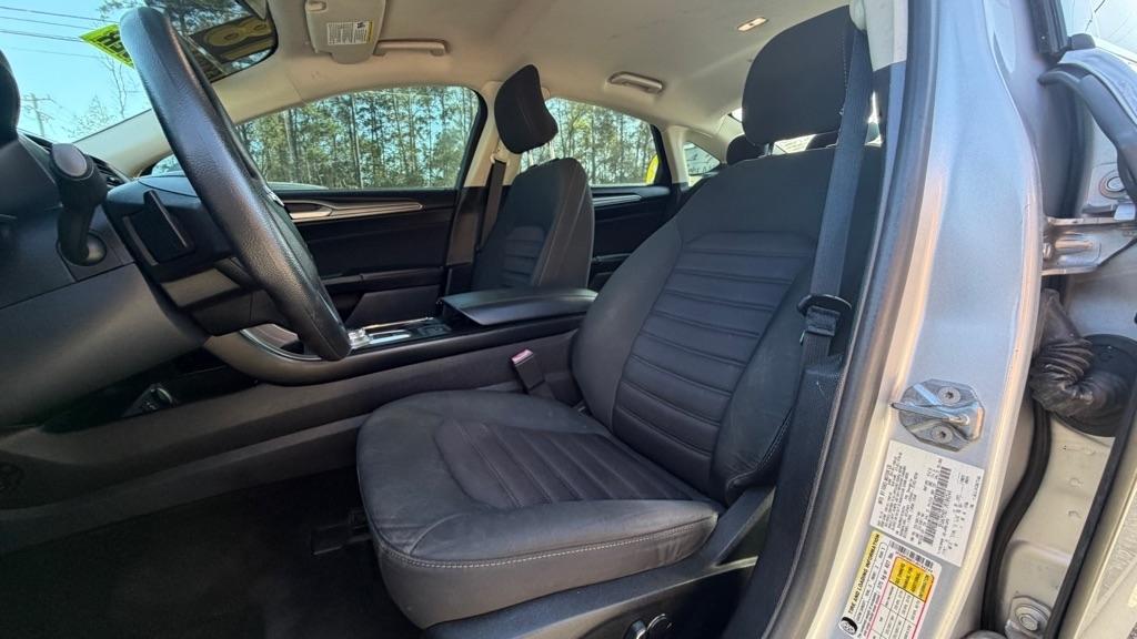 Ford Fusion SE FWD 2018