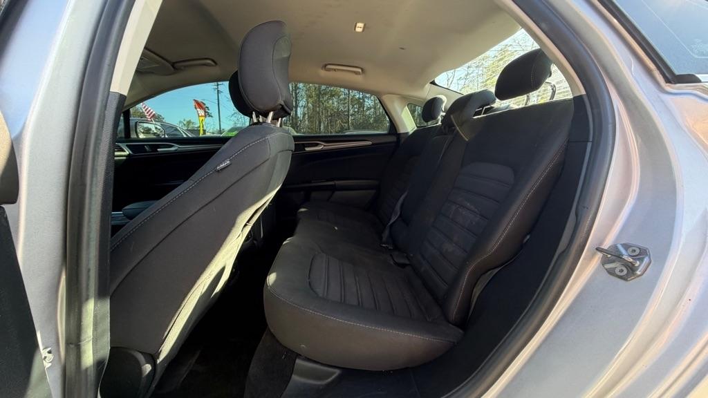 Ford Fusion SE FWD 2018