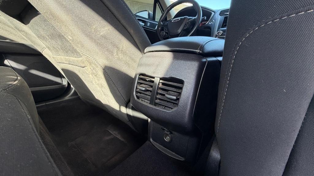 Ford Fusion SE FWD 2018