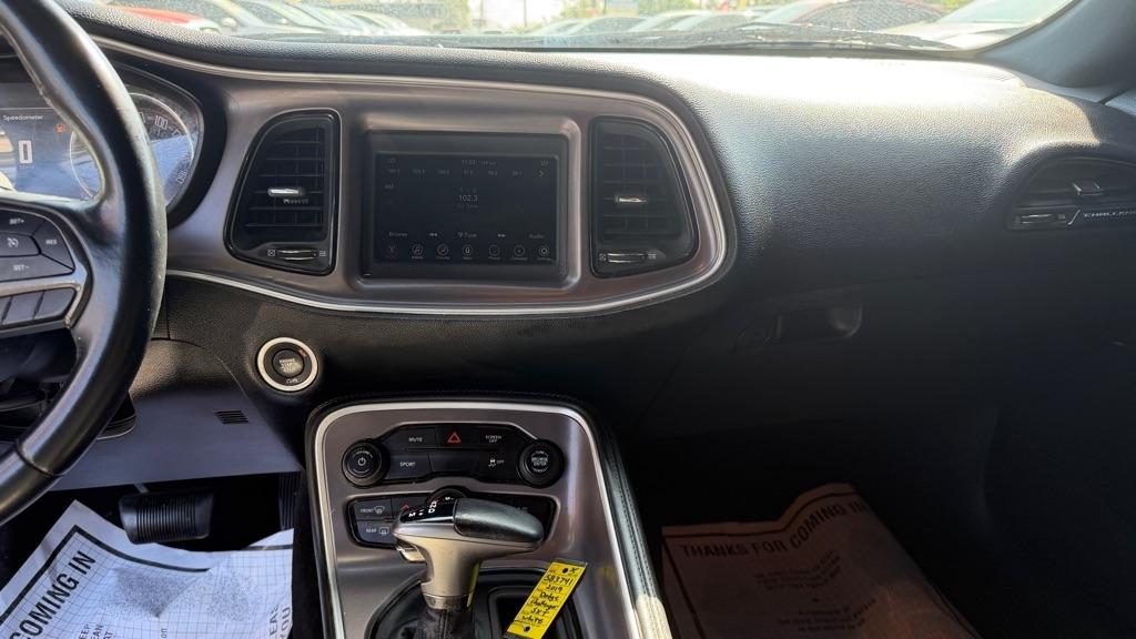 Dodge Challenger SXT RWD 2019