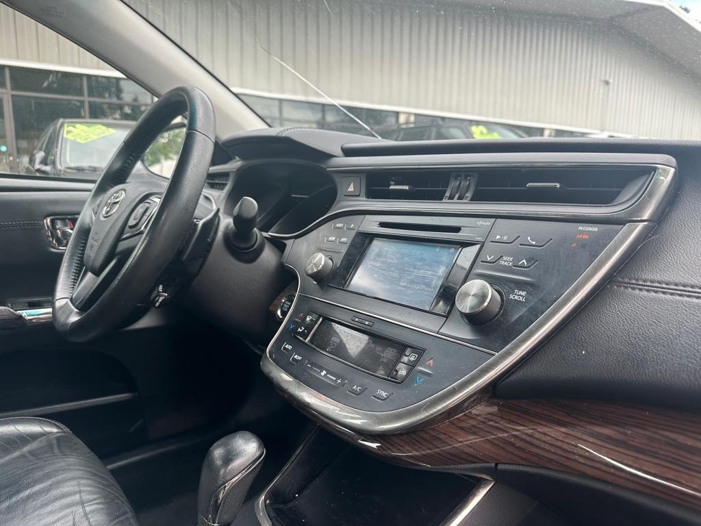 Toyota Avalon 4dr Sdn XLE Touring (Natl) 2015