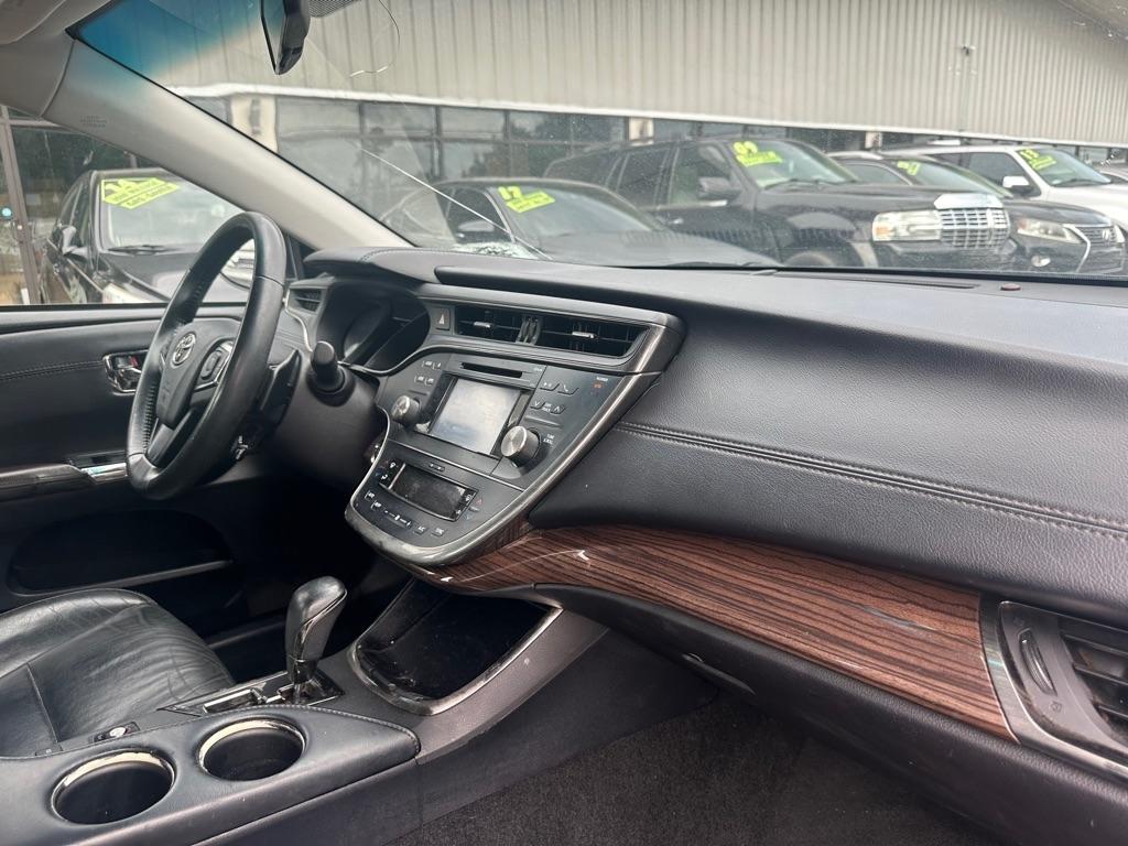 Toyota Avalon 4dr Sdn XLE Touring (Natl) 2015