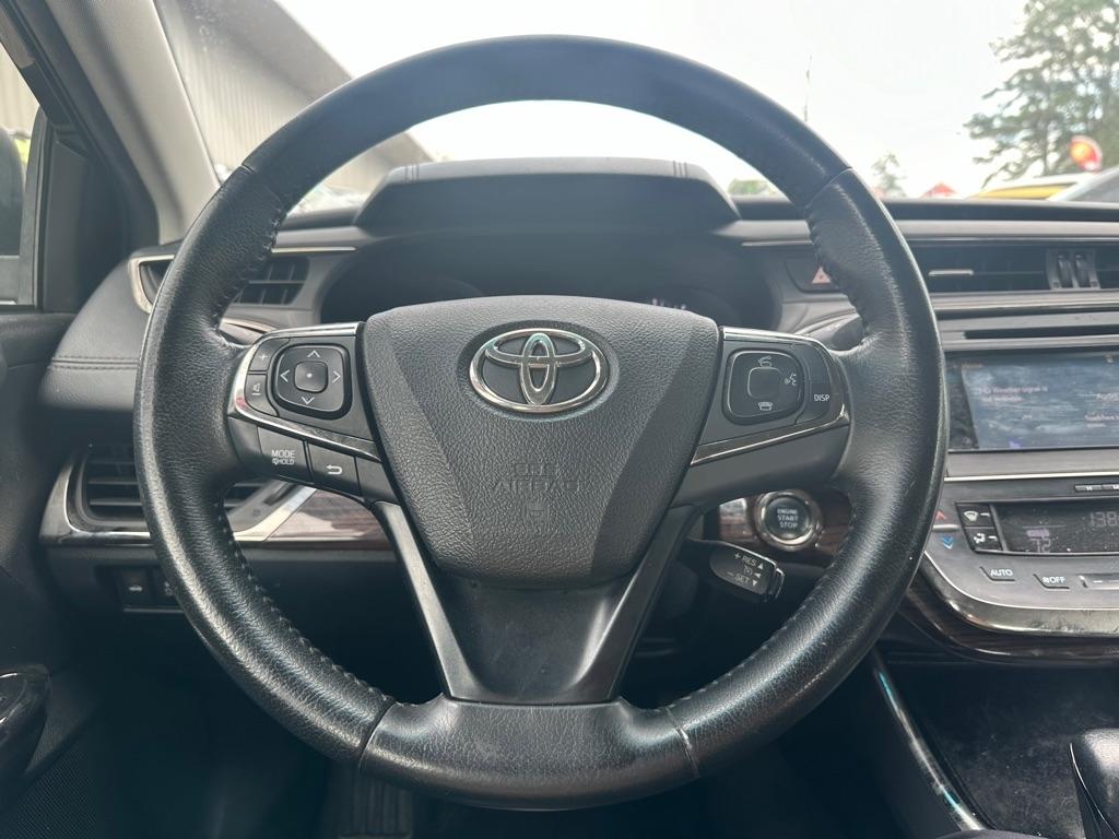 Toyota Avalon 4dr Sdn XLE Touring (Natl) 2015