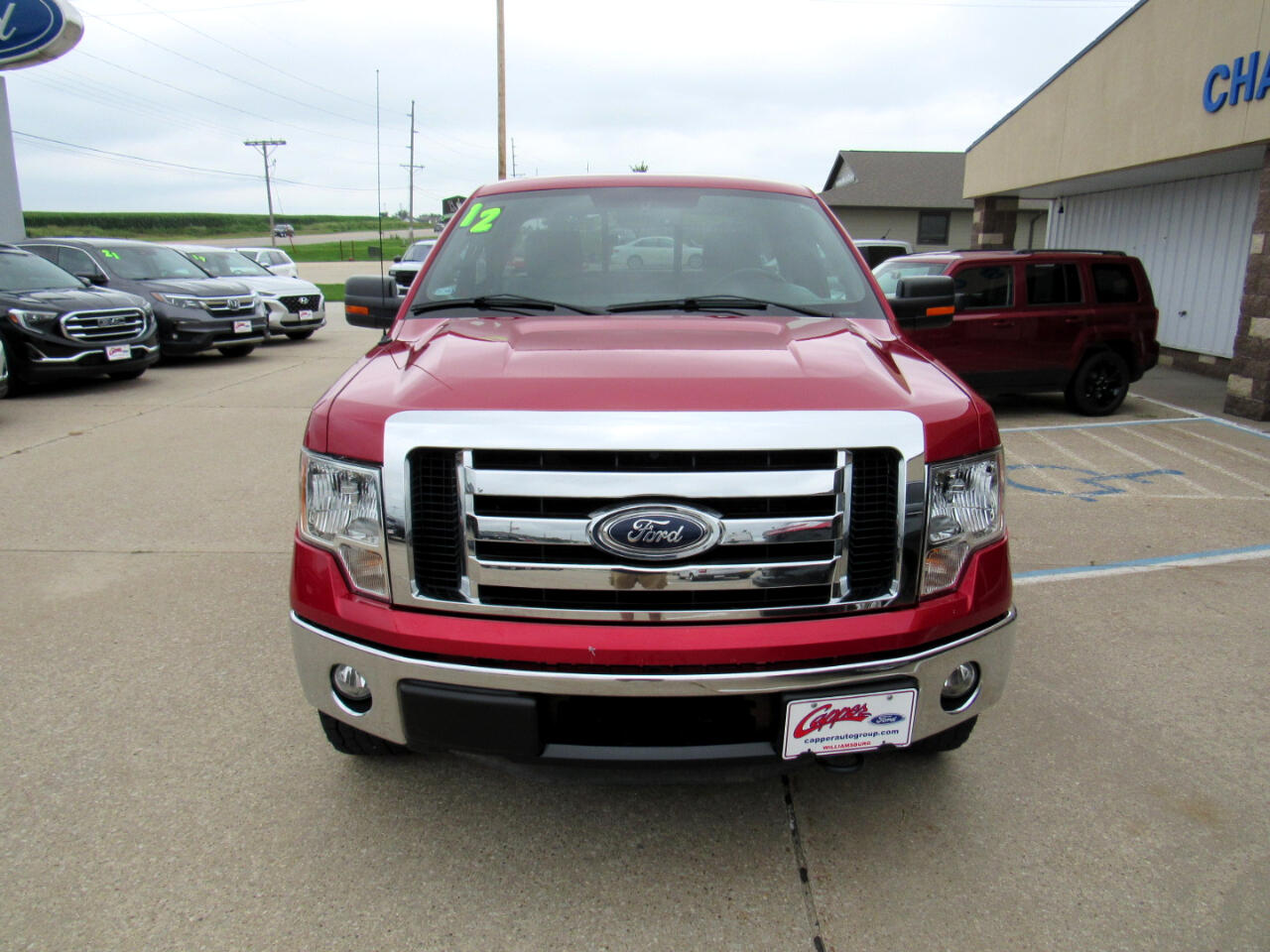 2012 Ford F-150 XLT photo 2